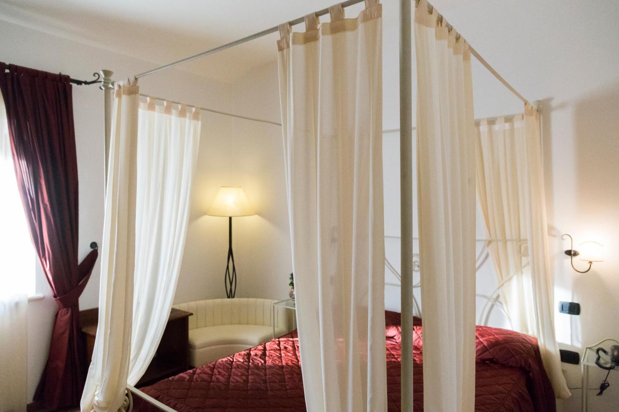 Colleverde Country House & Spa Urbino Eksteriør billede