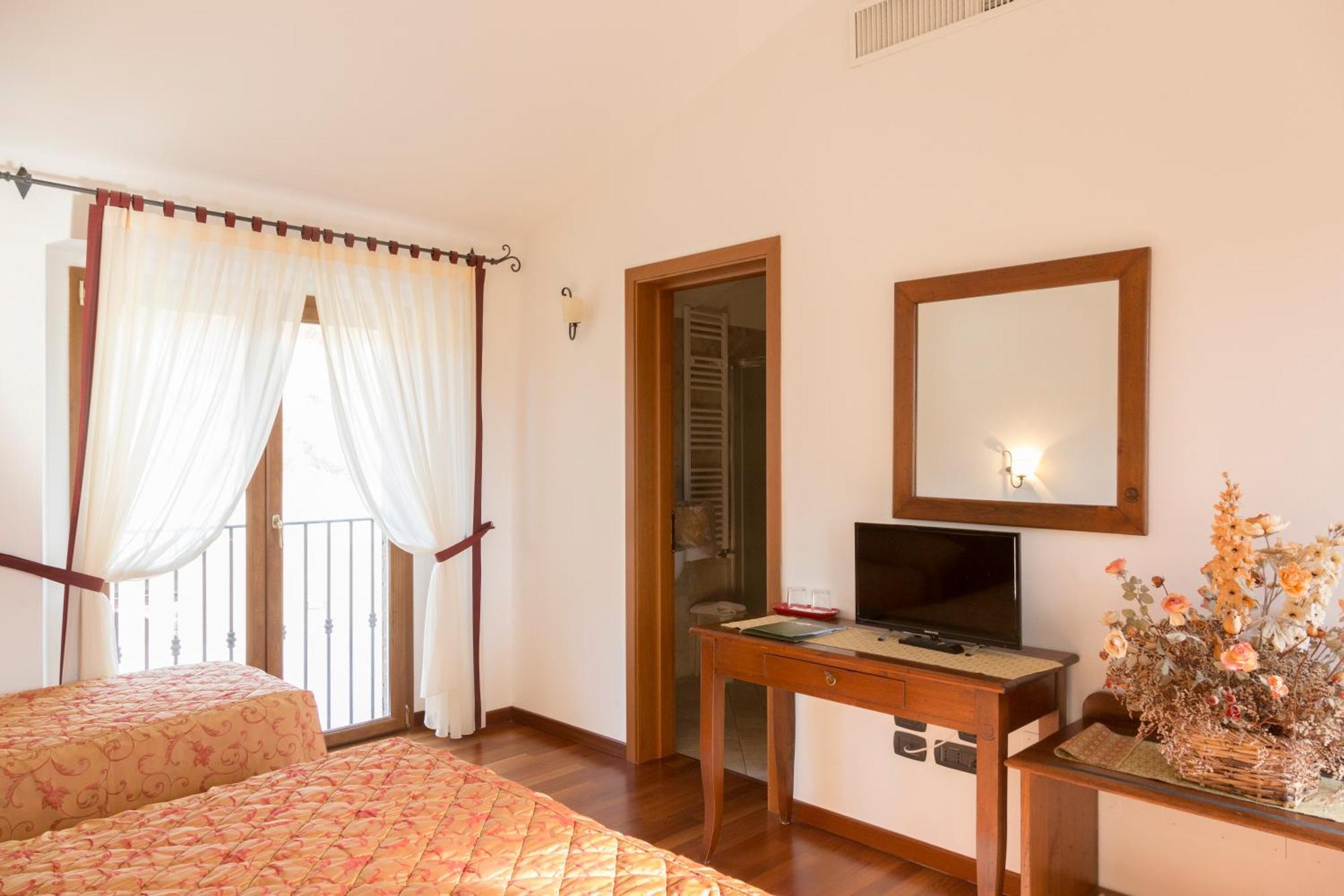 Colleverde Country House & Spa Urbino Eksteriør billede