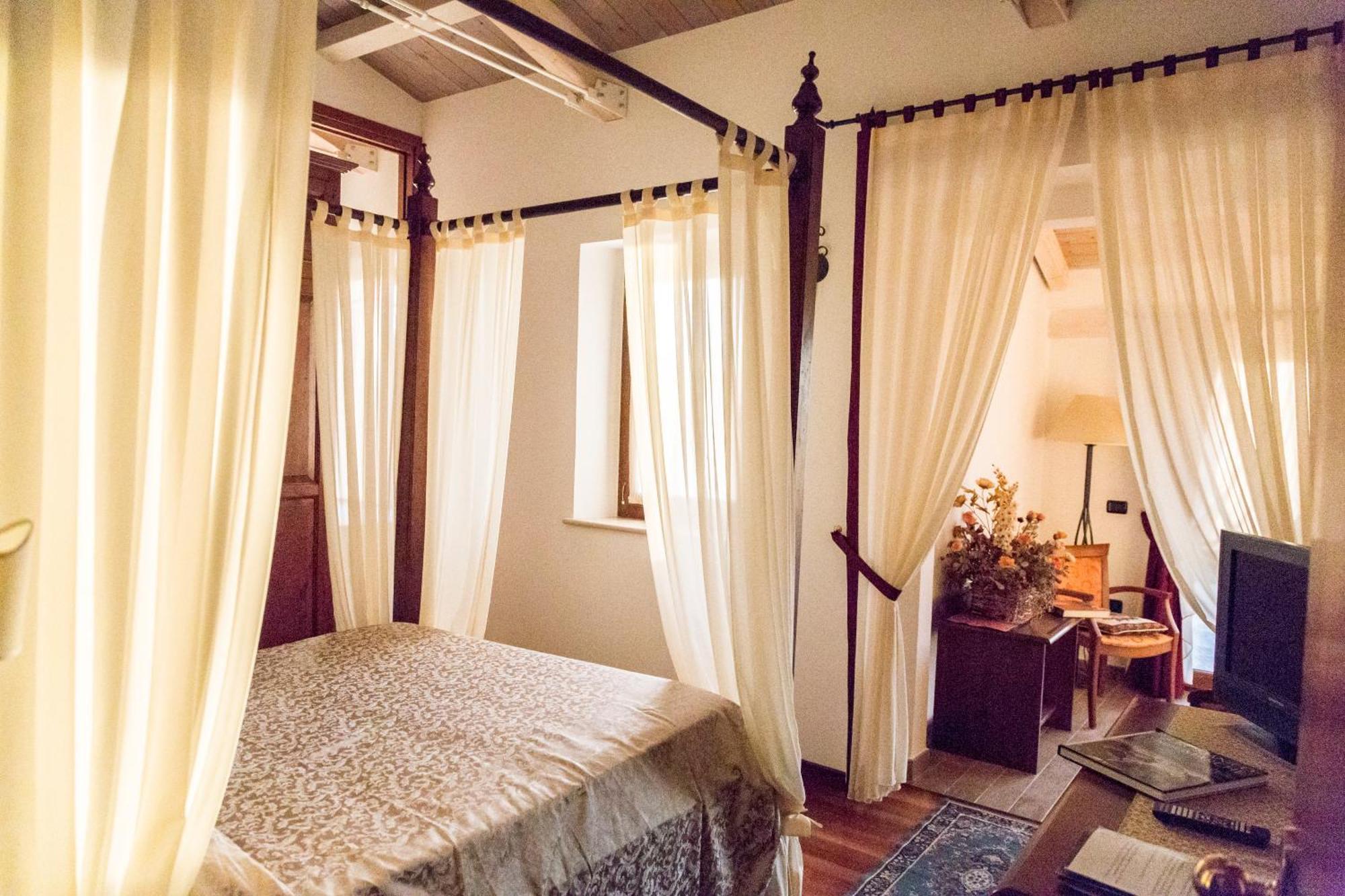 Colleverde Country House & Spa Urbino Eksteriør billede